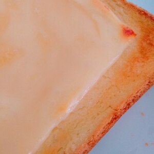 梅ジャムチーズの七味トースト